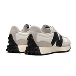 New Balance 327 Sea Salt – Black